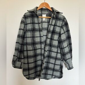 H&M Plaid Shacket Jacket Gray Black Button Front XS